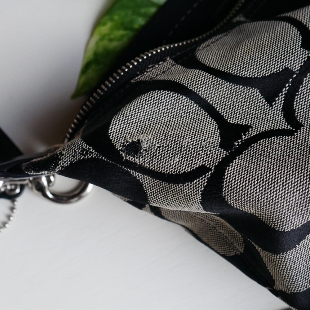 SOLD Shabby Chic Coach Signature Stripe Hobo Bag - Picture 9 of 12